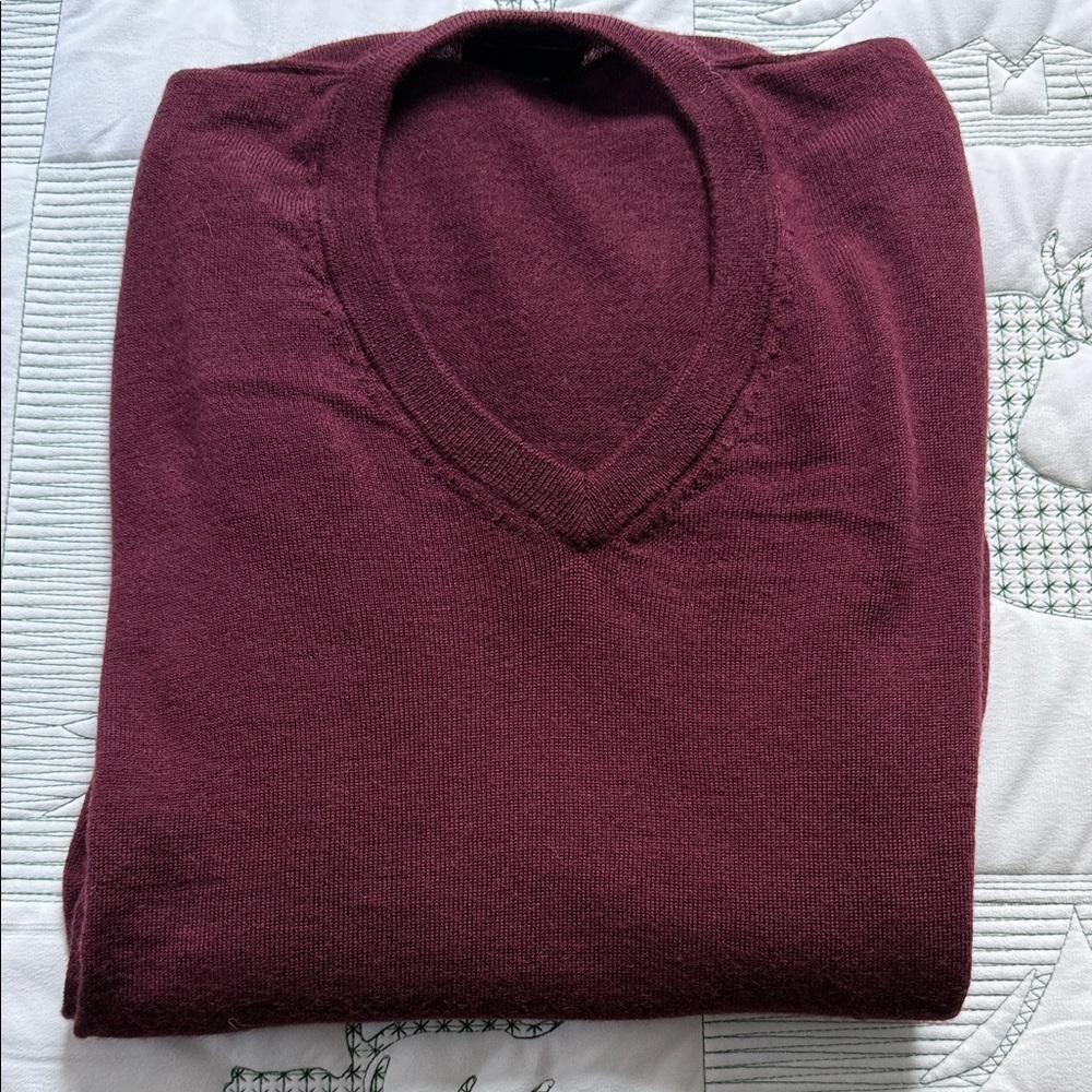 Brooks Brothers Men's Burgundy V-Neck Sweater-L